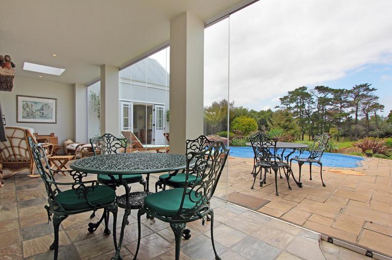 To Let 3 Bedroom Property for Rent in Steenberg Estate Western Cape